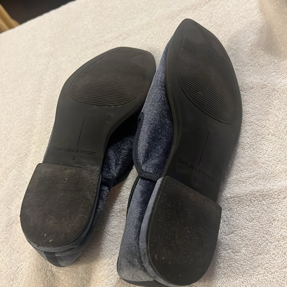Chelsea & Violet velvet shoe - Picture 4 of 4